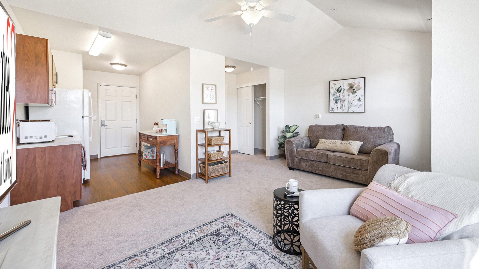 One-Bedroom Apartment