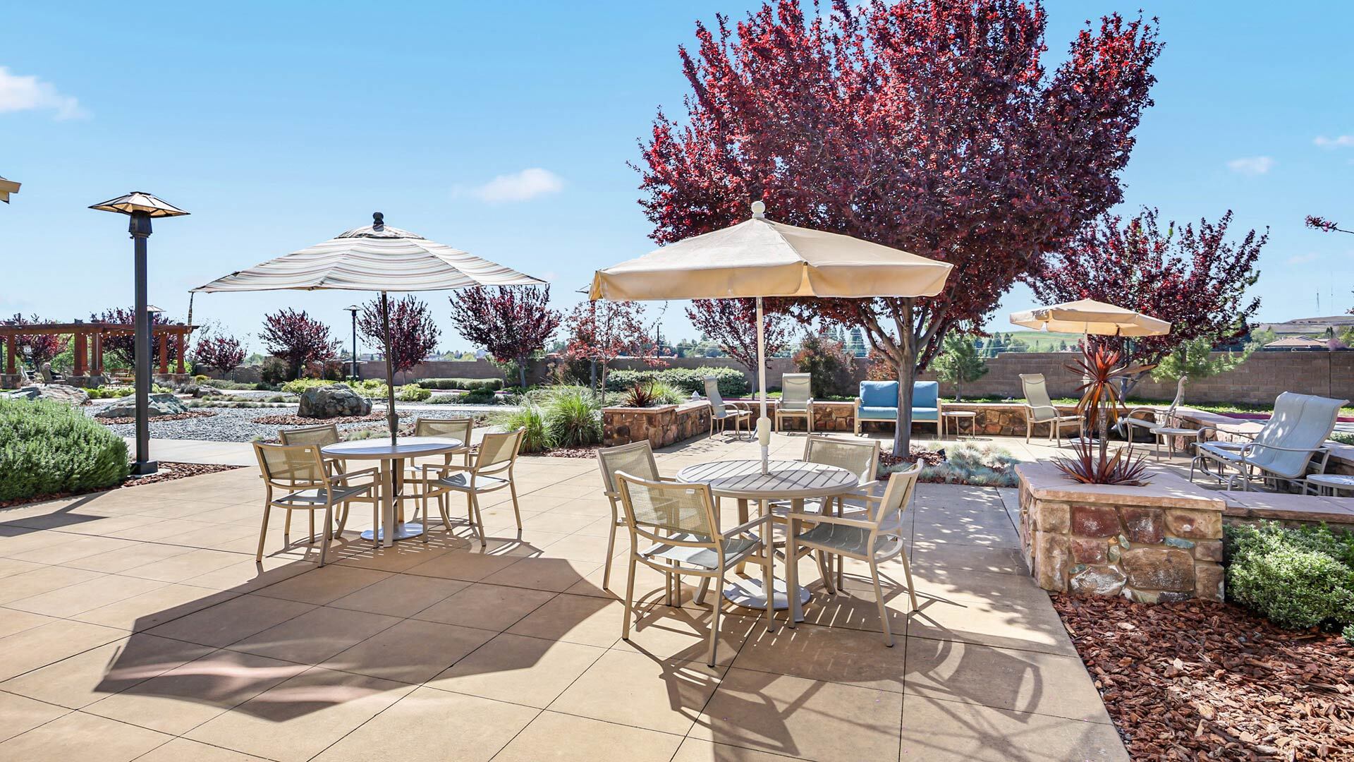 El Dorado Estates patio